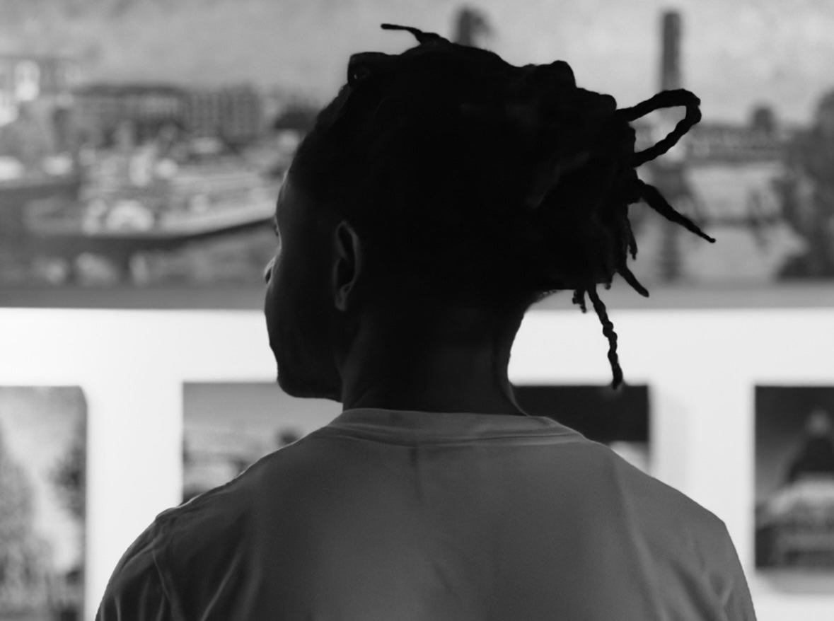 Stimuleye admiring wall art at EFG Gallery